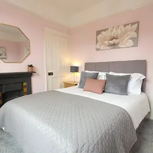Hartoft St - 2 Bed Near River York